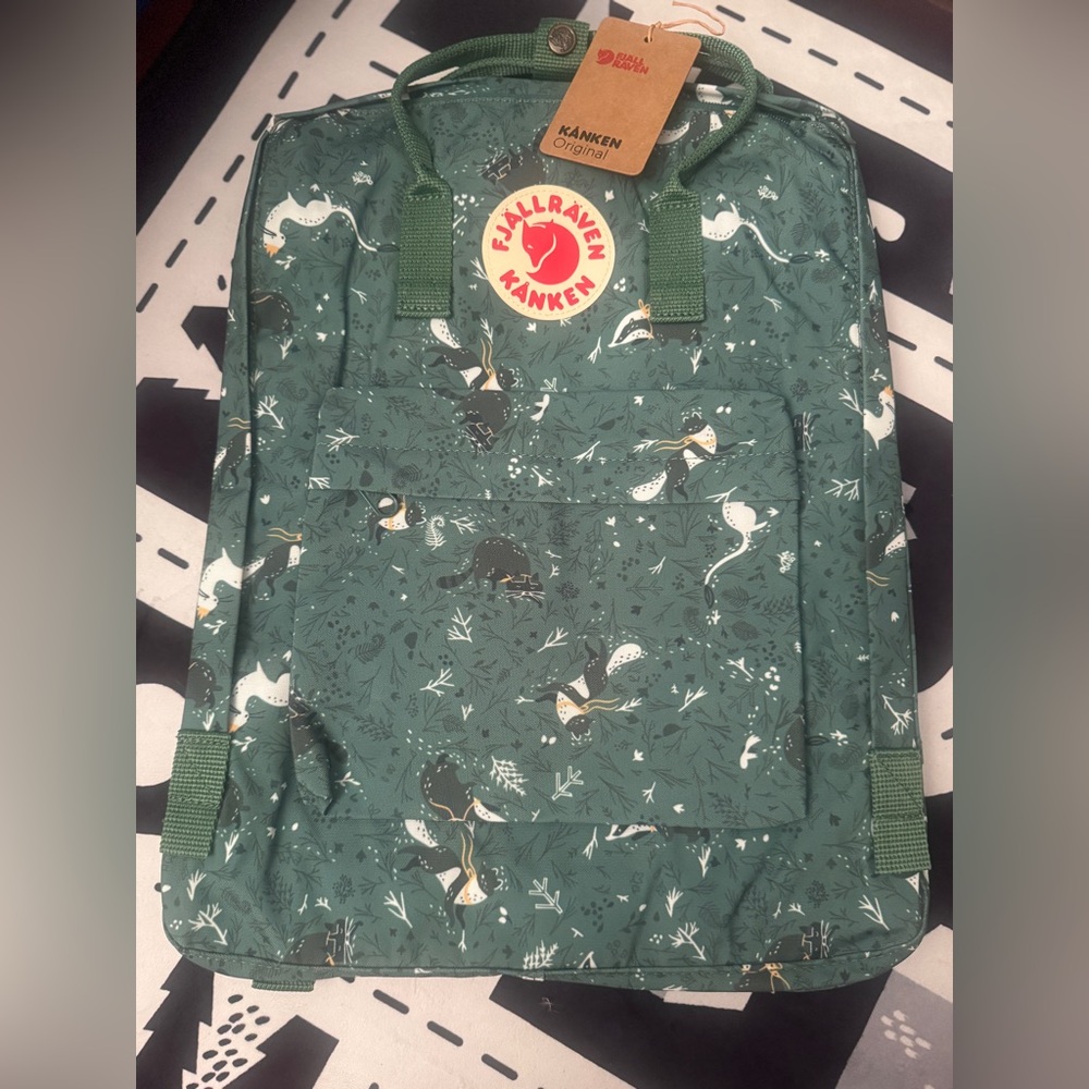 Fjällräven Kånken Backpack Forest Green Fox Print New with Tags 16L